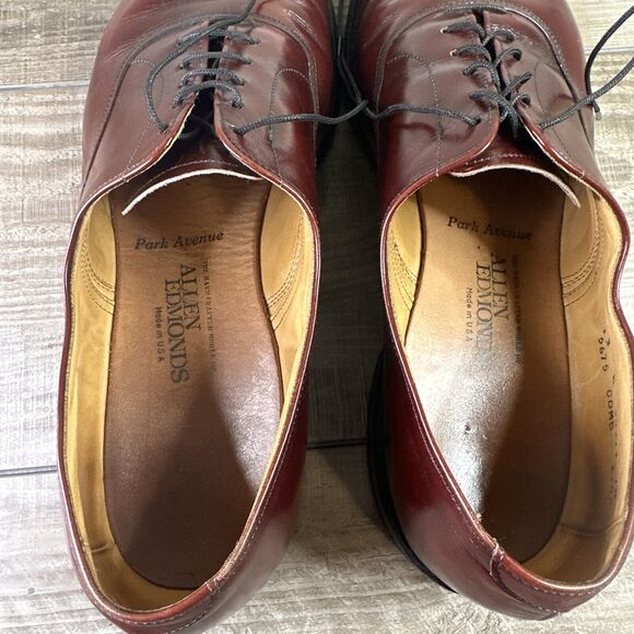 Allen Edmonds Park Avenue Mens Size 13 B Cap-Toe Oxfords Burgundy USA main image 4